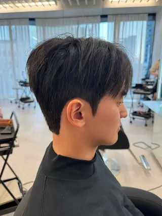 メンズ 韓国式ダウンパーマ 🇰🇷櫻井健のヘアスタイル