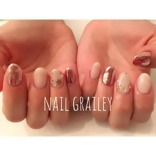 ネイル Grailey nail salonのネイルデザイン