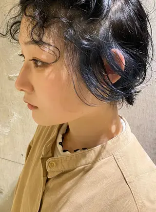 ショート カラー 聖 来のヘアスタイル