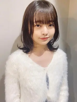 ミディアム カラー ヘアアレンジ moanin モーニンのヘアスタイル