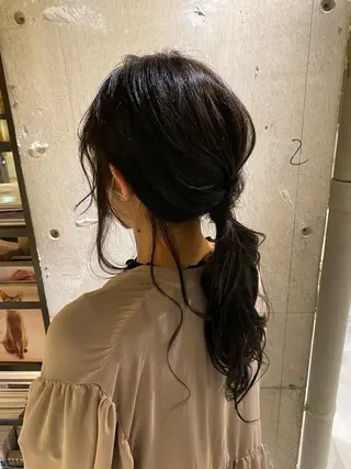 ロング 聖 来のヘアスタイル
