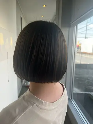 ショート おせ ちさとのヘアスタイル