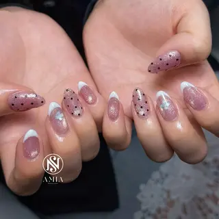 ミディアム 🌟AMIA BEAUTY🌟のネイルデザイン