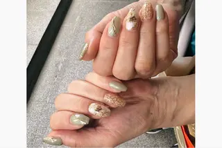 ネイル 長谷川 奈緒美のネイルデザイン