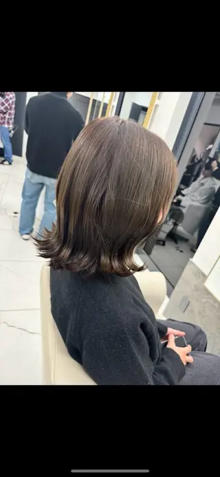 ミディアム 西村 涼のヘアスタイル