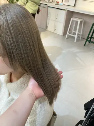 ミディアム ✨色持ちの良い艶 カラー✨蟹江真世のヘアスタイル