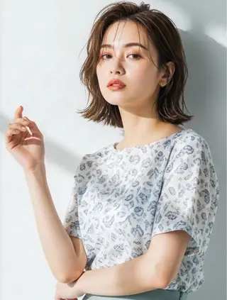 ミディアム カラー Crystal magic 💫宮崎のヘアスタイル