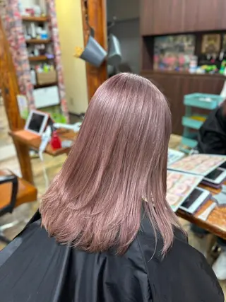 ミディアム カラー もえ こーんのヘアスタイル