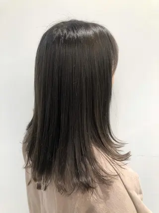 ミディアム カラー ひろせ かなのヘアスタイル