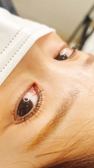 マツエク・マツパ 吉川 亜美の眉毛・アイブロウイメージ