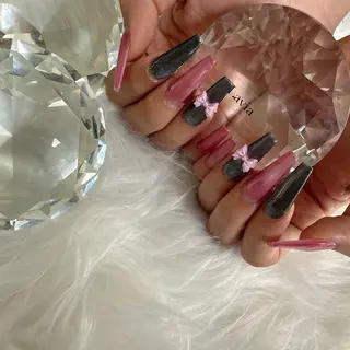 ネイル lavia🖤 ayumiのネイルデザイン