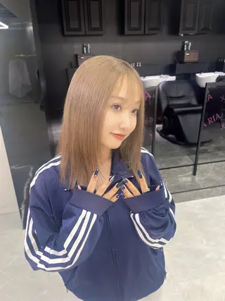 ミディアム ✨艶々ベージュカラー 🫧/ Ririkaのヘアスタイル