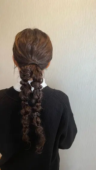 ロング YOLO 渋谷 nanamiのヘアスタイル