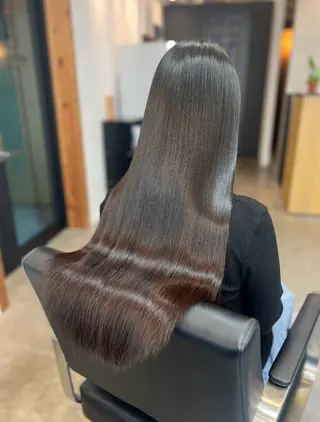 ロング カラー ✨傷まないカラー ✨縮毛矯正✨レオンのヘアスタイル