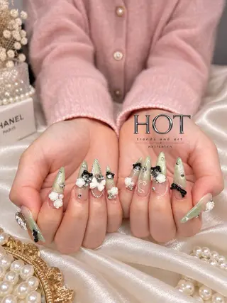 ネイル HOT Nail Salonのネイルデザイン