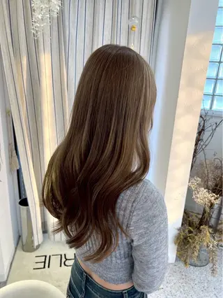 ロング LOMARLIE / yunaのヘアスタイル