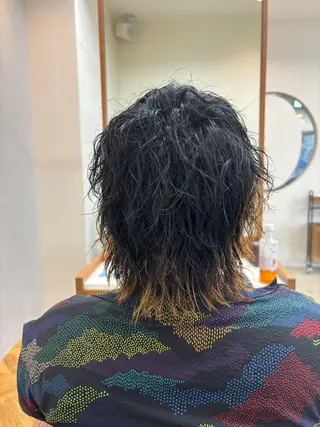 ショート パーマ 喜屋武 太智のヘアスタイル