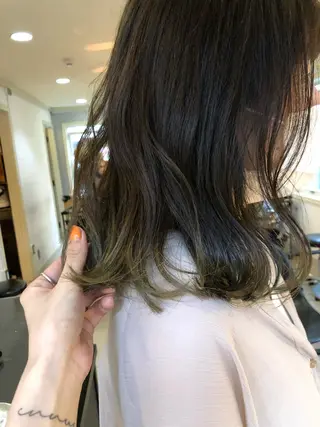 ミディアム カラー eri kinjoのヘアスタイル
