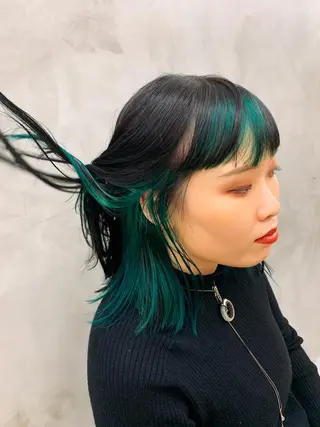 カラー 💓パーマ，💗 レイヤーカットのヘアスタイル