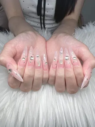 ネイル Lee Nailsのネイルデザイン