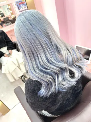 ロング カラー ブリーチ特化🌈 MANATOのヘアスタイル