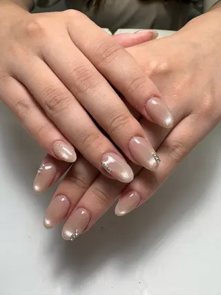 ネイル PEEKABOO京橋 HINA1級保持✨のネイルデザイン