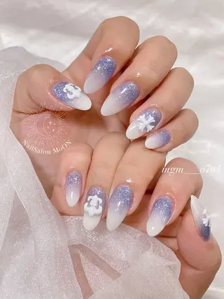 MoON...❤︎ MeGuのネイルデザイン