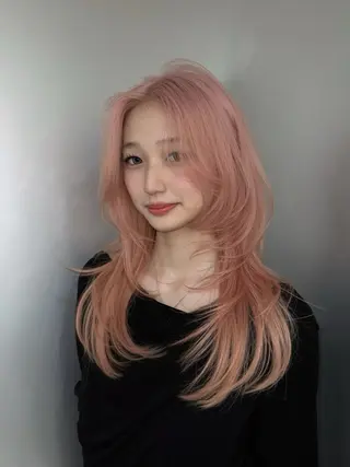 セミロング カラー レイヤー×艶髪特化 マネージャー安藤光司のヘアスタイル