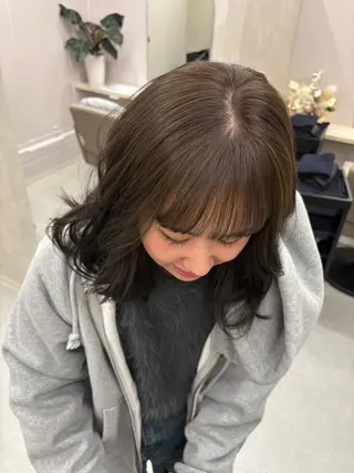 ミディアム any こころのヘアスタイル