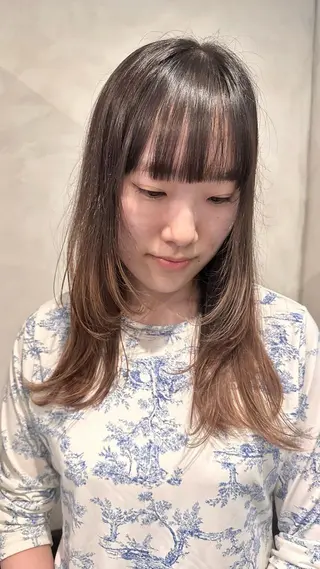 セミロング カラー Yuki☺︎パーマ レイヤーカットのヘアスタイル