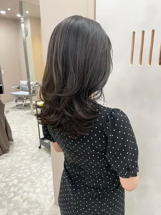 ミディアム YUKI / レイヤーカット🤍のヘアスタイル