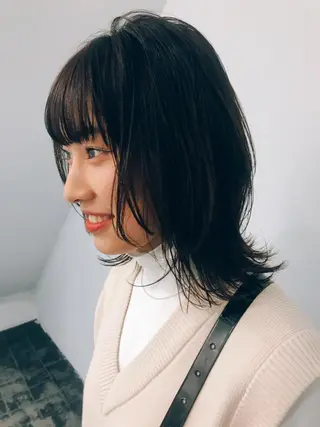 ミディアム 💓パーマ，💗 レイヤーカットのヘアスタイル