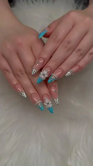 ネイル Umee Nailのネイルデザイン