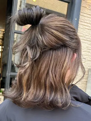 ミディアム カラー 【aini天王寺】 𝐚𝐢𝐫𝐢✂︎のヘアスタイル