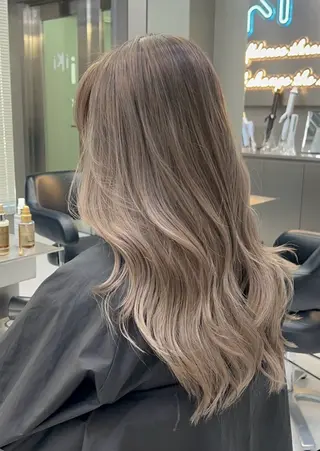 ロング Kotomi 🇺🇸💋のヘアスタイル