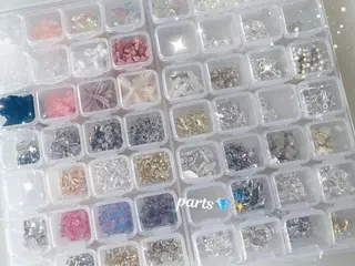 ネイル e’s nail Lumièreのネイルデザイン