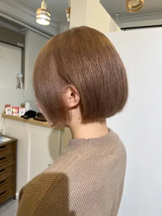 ショート レイヤー×縮毛矯正 深見 拓のヘアスタイル
