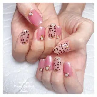 ミディアム ネイル 🐾enen style 🐾のネイルデザイン