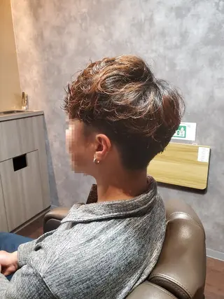 ミディアム メンズBOLT ハシモトのヘアスタイル