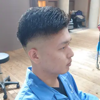 ショート ナカヤマ ヒロトのヘアスタイル