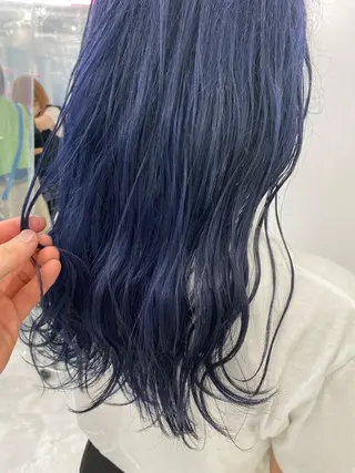 セミロング カラー センターパート特化 井上健太のヘアスタイル