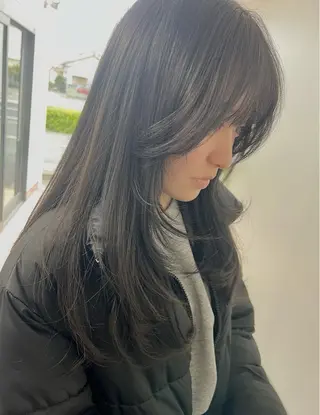 ロング 石崎 美帆のヘアスタイル