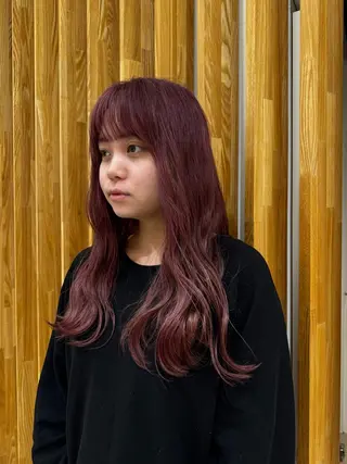 ロング カラー KIRARI .のヘアスタイル