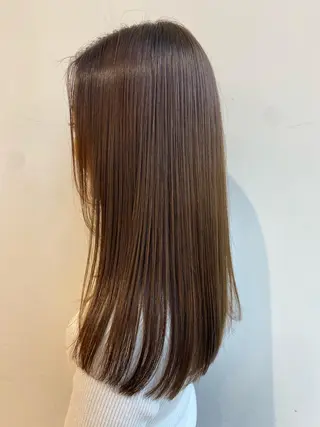 ロング 美髪矯正透明感カラー 江川　和輝のヘアスタイル