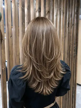セミロング カラー 田邉 偉楓のヘアスタイル