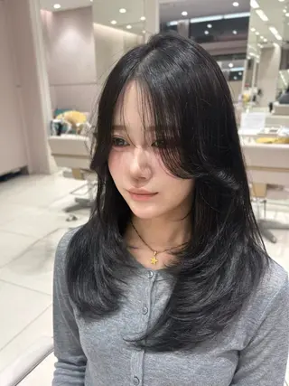 セミロング カラー 銀座/レイヤー/ 透明感カラー✨りくのヘアスタイル