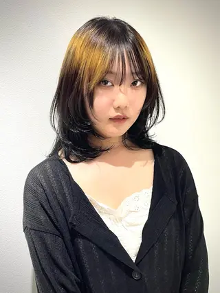 カラー lin.ブリーチ デザインカラーのヘアスタイル