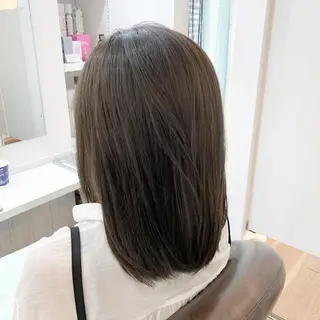 セミロング カラー elua kanekoの眉毛・アイブロウイメージ