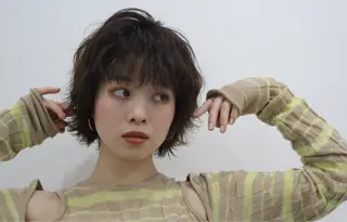 ショート 金 春江のヘアスタイル