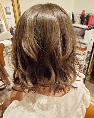 ミディアム カラー spa hair ark 富井直美のヘアスタイル